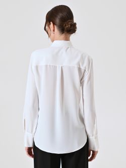 White Shirt with Covered Buttons det_3
