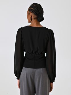 Blusa in Georgette Nera con Bottoni Ricoperti det_3
