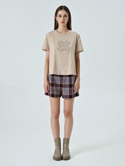 T-Shirt Beige con Ricamo in Rilievo det_1