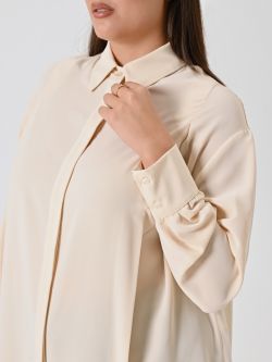 Curvy White Shirt in_i5