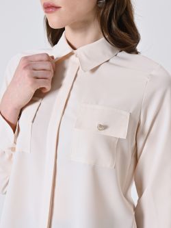 White Shirt with Utility Pockets in_i5