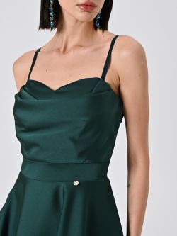 Kleid mit Tellerrock in Grün mit drapiertem Ausschnitt in_i5