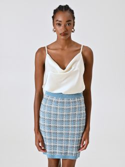 White Top with Draped Neckline det_2