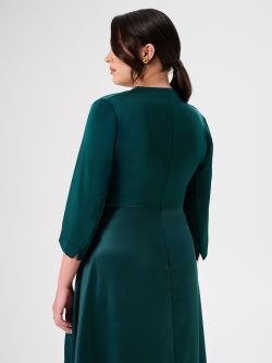 Bolero curvy en satén verde in_i4