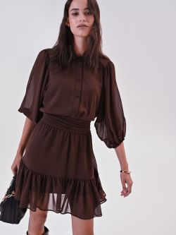 Robe marron en crêpe georgette à volants sp_e1