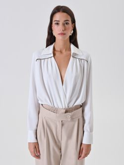 White Blouse with Shiny Details det_2