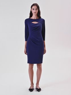 Niebieska sukienka ołówkowa z tkaniny Punto Milano z ażurowym wycięciem det_1