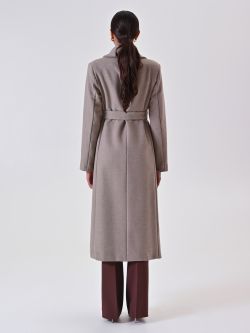 Abrigo largo beige con solapa ancha det_3