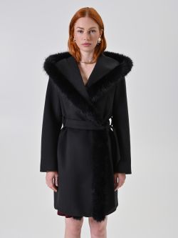 Cappotto Nero con Cappuccio effetto Pelliccia det_2