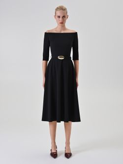 Schwarzes Midikleid mit Gürtel und U-Boot-Ausschnitt det_1