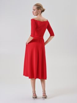 Rotes Midikleid mit Taillengürtel det_3