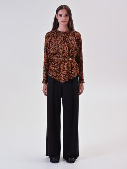 Animal-Print Blouse with Belt det_1