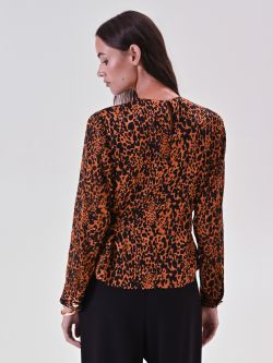 Animal-Print Blouse with Belt det_3