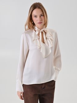 Ivory Ruffled V-Neck Blouse in_i7