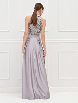 Silberfarbenes Maxikleid mit Pailletten-Oberteil und Satinrock det_3