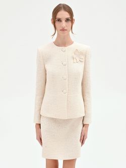 Giacca bouclé beige chiaro con fiore applicato det_2