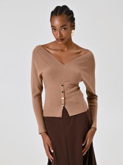 Camel V-neck Sweater in_i7