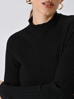 Strickkleid mit Flessage in Schwarz in_i5