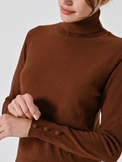Rollkragenpullover aus braunem Strickstoff in_i5