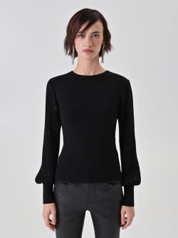 Maglia nera con maniche traforate det_2