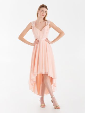 Atelier-Kleid aus Spitze und Tüll in Rosa Atelier-Kleid aus Spitze und Tüll in Rosa Rinascimento