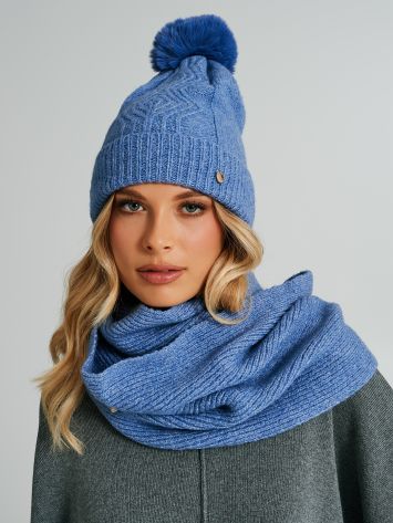 Cappello con pon pon   Rinascimento