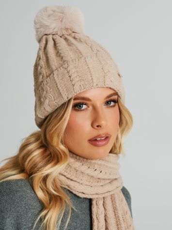 Cappello a treccia con pon pon   Rinascimento
