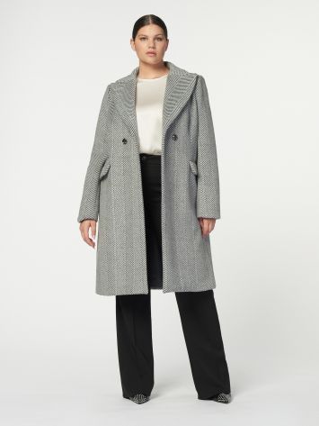 Curvy herringbone coat   Rinascimento