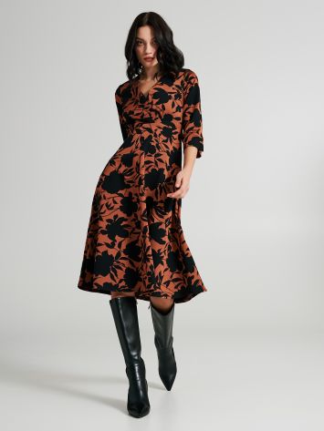 Full dress with contrasting floral print  Rinascimento
