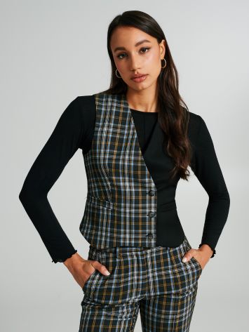 Two-toned short checkered waistcoat   Rinascimento
