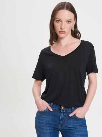 Black Relaxed-fit T-shirt in 100% ECOVERO® Viscose   Rinascimento