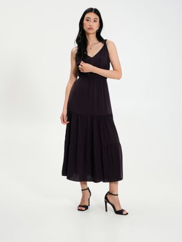 Langes Kleid aus Viskose ECOVERO® in Schwarz  Rinascimento