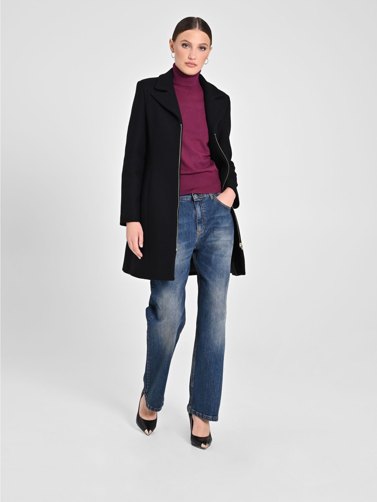 Rinascimento Cappotto Nero con Zip
