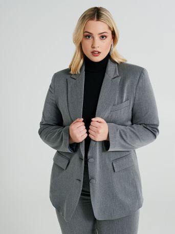 Curvy two-button jacket in cool wool