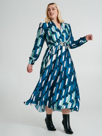 Curvy chemise dress with a geometric print