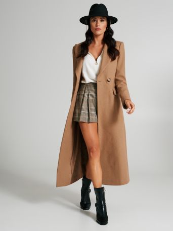 Long coat with two buttons