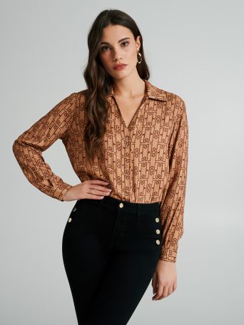 Boxy logo shirt