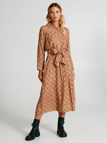 Chemise dress with logo