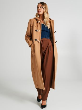 Long coat with toggle closures 