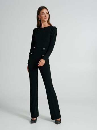 Trousers with flaps featuring the logo