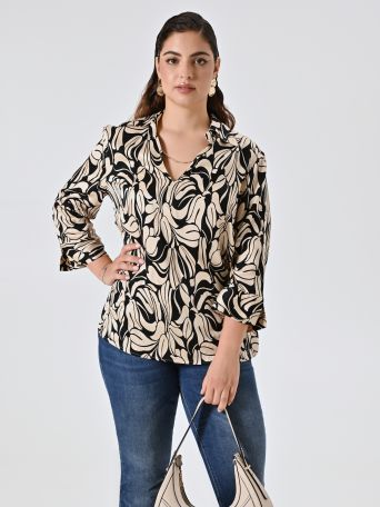 Curvy Black & White Floral Blouse