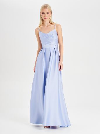 Vestido largo celeste de Rinascimento atelier