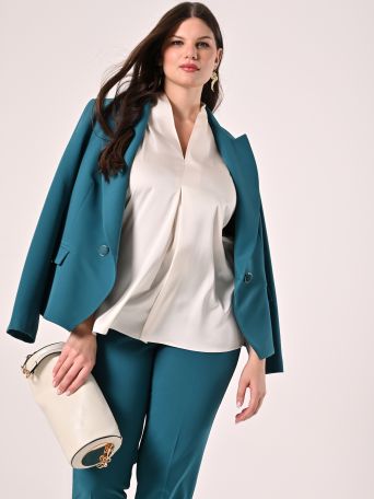 Curvy Blouse in White Satin