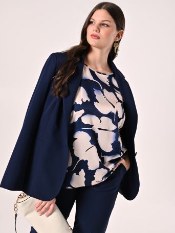 Curvy Floral Blouse