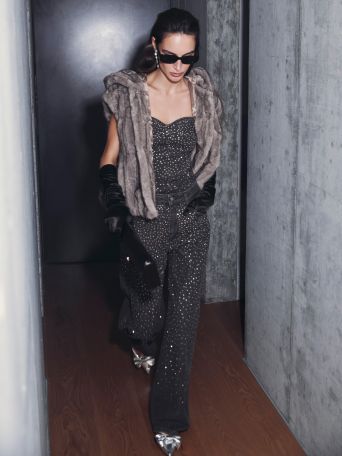 Jeans in Grau mit Strass