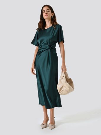 Grünes Kleid aus Satin mit Knoten