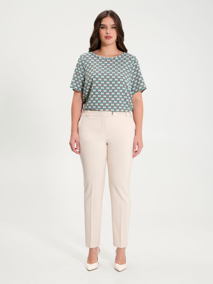 Curvy Beige Trousers with Smock Stitching det_1
