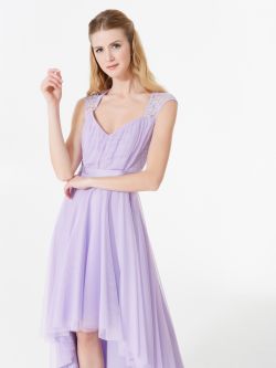 Robe Rinascimento atelier en dentelle et tulle Robe atelier en dentelle et tulle de couleur lilas Rinascimento