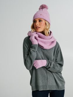 Hat with pom-pom   Rinascimento