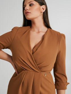 Abito Curvy incrociato con dettaglio catena  Rinascimento